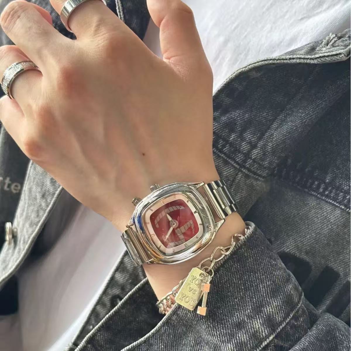 De Millennium Retro Style here - Vintage Digital Watch recensie en prijs